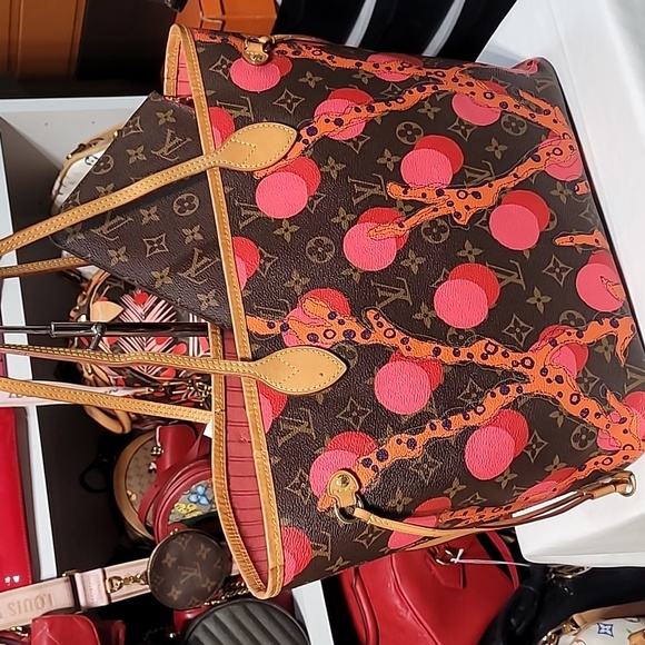 Louis Vuitton Neverfull MM Summer Collection Monogram Ramage Tote Bag - Picture 4 of 16